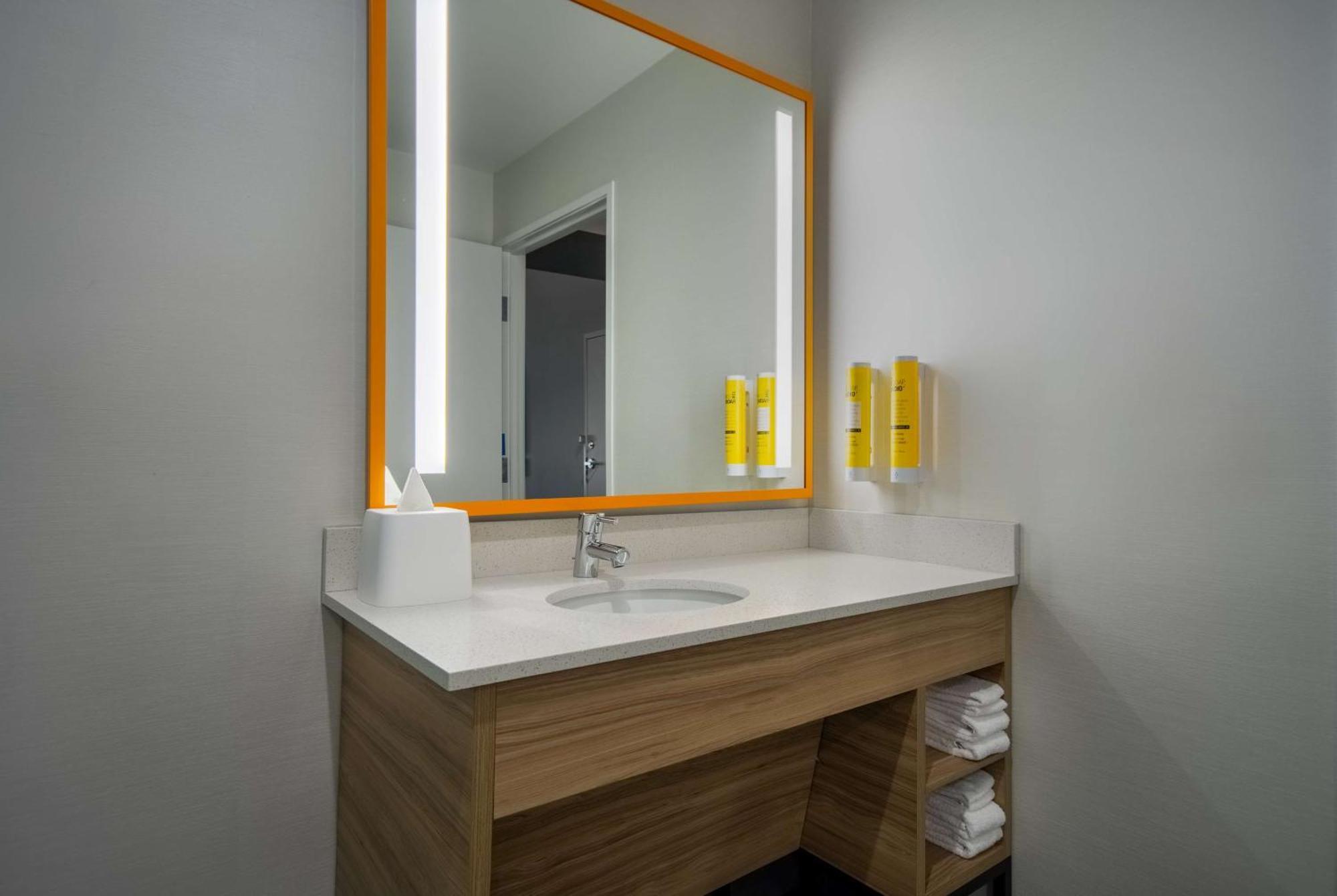 Tru By Hilton Merrillville Ngoại thất bức ảnh